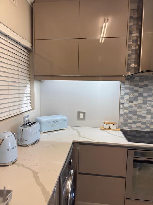 2 Bedroom Property for Sale in Sea Point Western Cape
